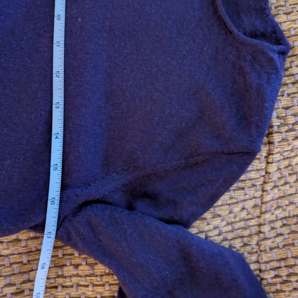 J. Jill xs Purple 100% Merino Wool light weight sweater - Picture 10 of 10